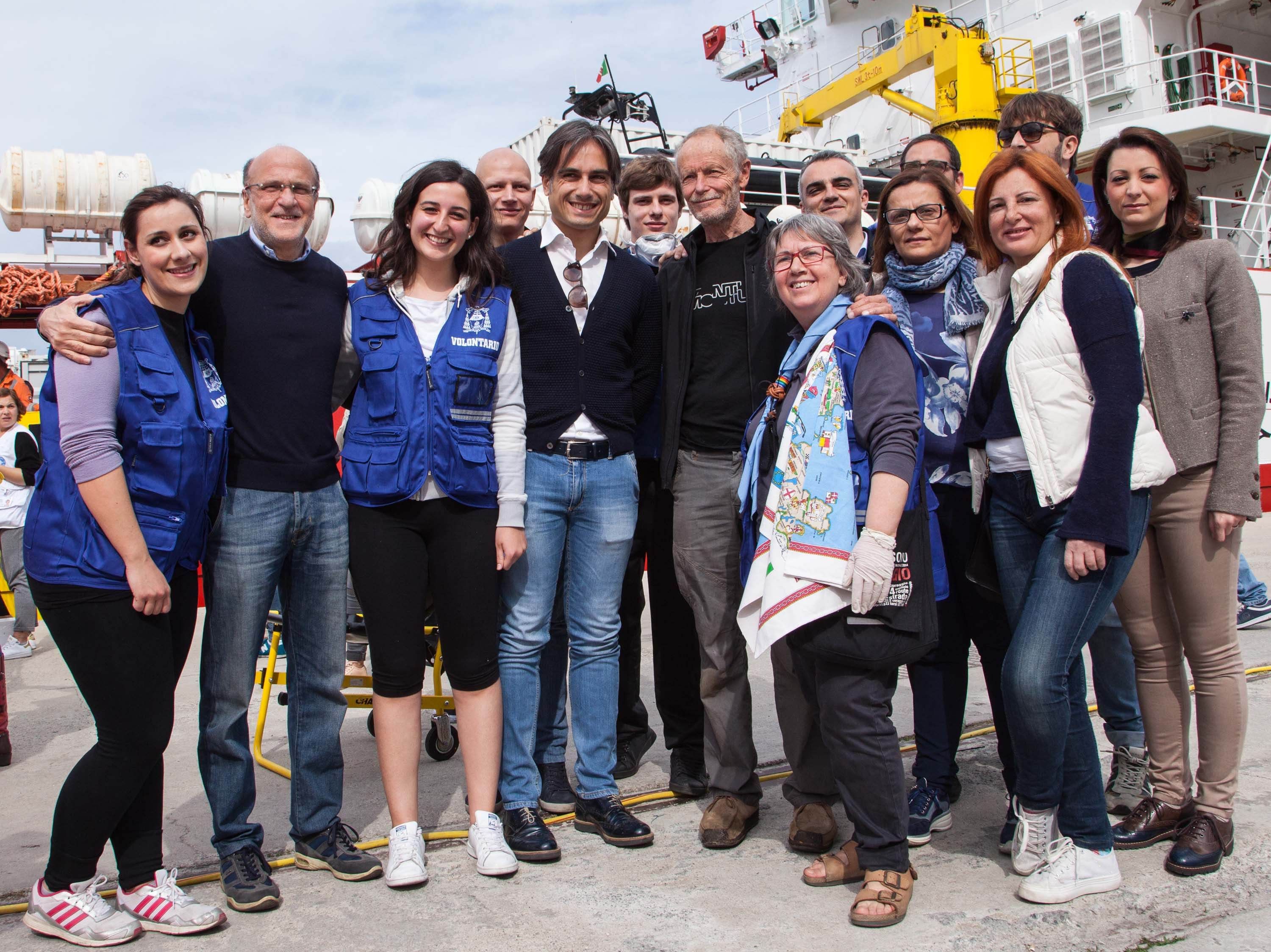 Reggio Calabria, sbarcano al porto 600 migranti