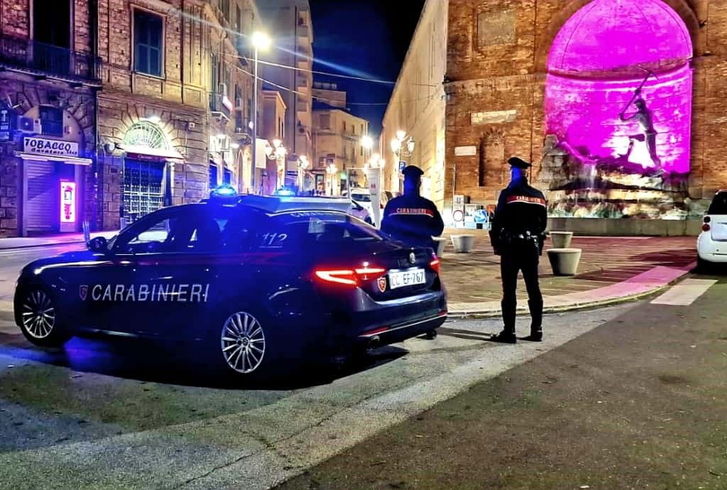 Controlli dei carabinieri nel centro storico di Catanzaro: sanzioni e sequestri
