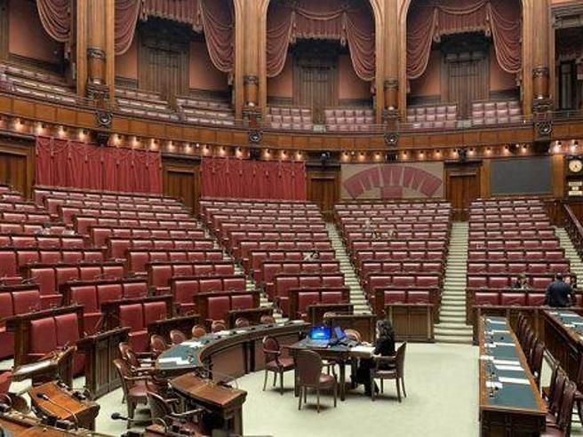 IL SONDAGGIO | Il voto in tutti i collegi. Trionfa il centrodestra,  rimpianti per il campo largo (che non c’è)