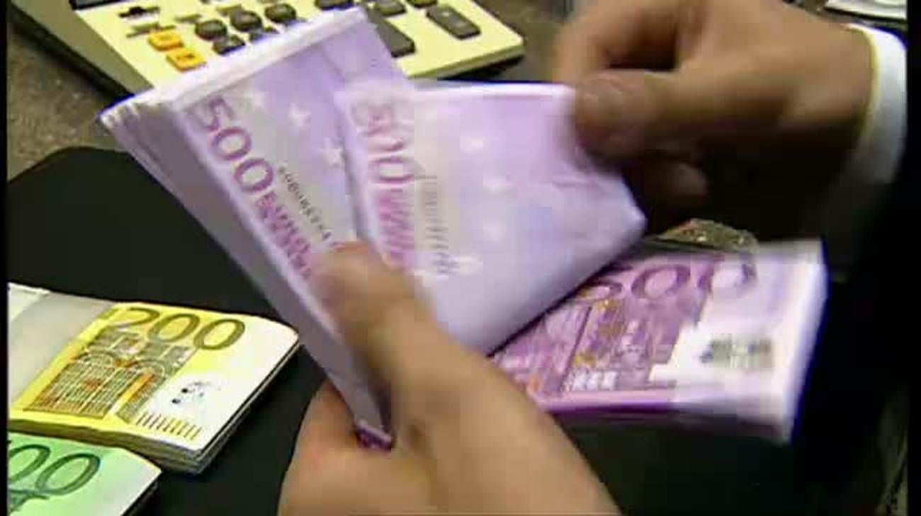 Incroci pericolosi tra i “colletti bianchi” del clan Bonavota