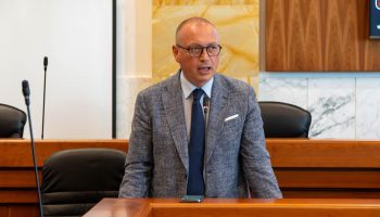 Versace a sostegno del candidato sindaco Battaglia, il Pd reggino: «Un valore aggiunto»