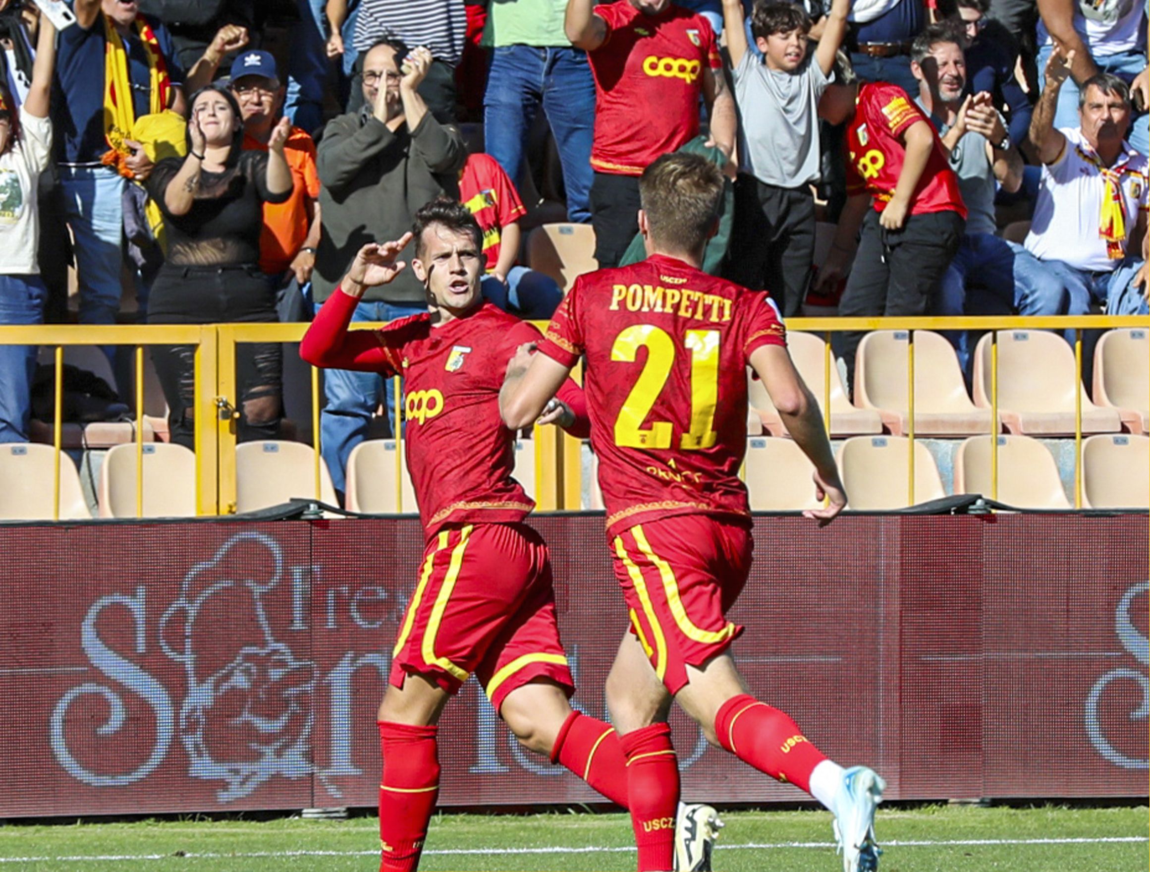 Catanzaro, pari interno con il Modena: i giallorossi passano in vantaggio e nel finale recuperano