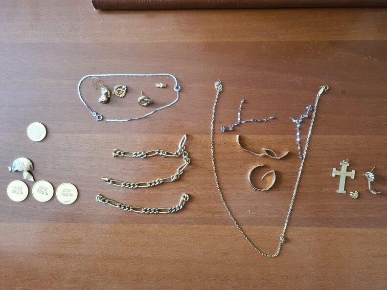 Presunta ricettazione a Crotone, denunciato titolare di un “Compro oro”