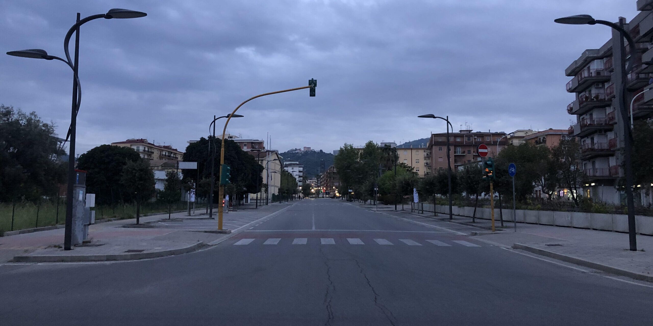 Covid, Corigliano Rossano in lockdown (71 positivi in 24 ore). Rizzo: «Provincia di Cosenza da zona rossa»