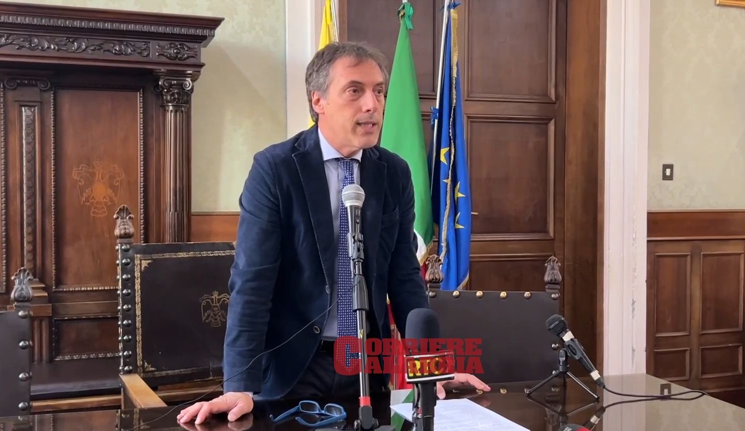 Catanzaro, Fiorita rilancia: «Andiamo avanti, se ci sono i numeri mi mandino a casa»