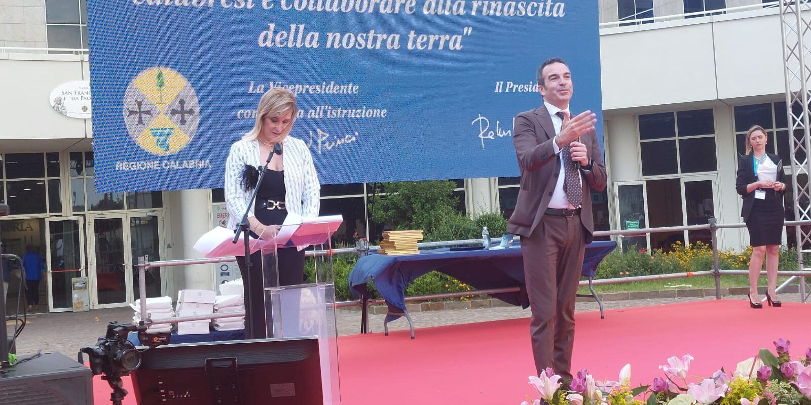 “Eccellenze scolastiche”, Occhiuto: «Dobbiamo far sì che i nostri giovani costruiscano la Calabria del futuro»