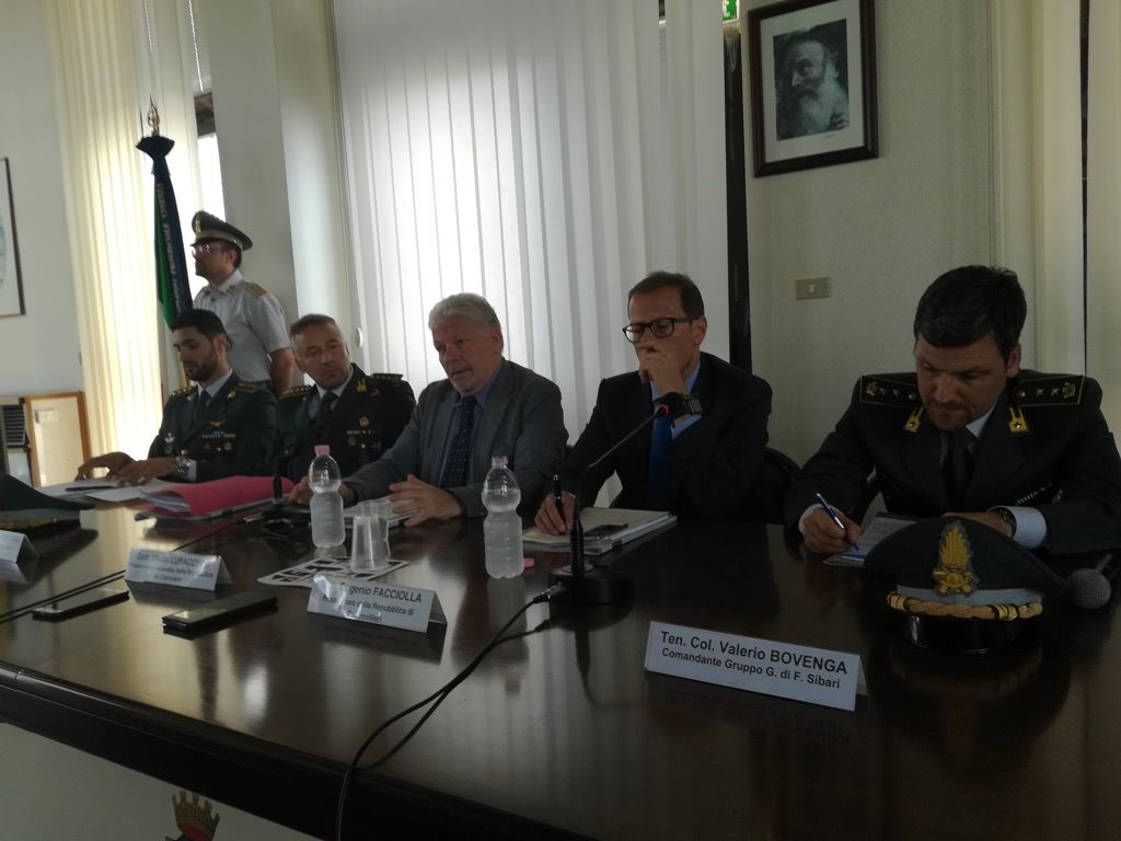 «Su una di quelle strade fatte male morì anche un bambino» – VIDEO