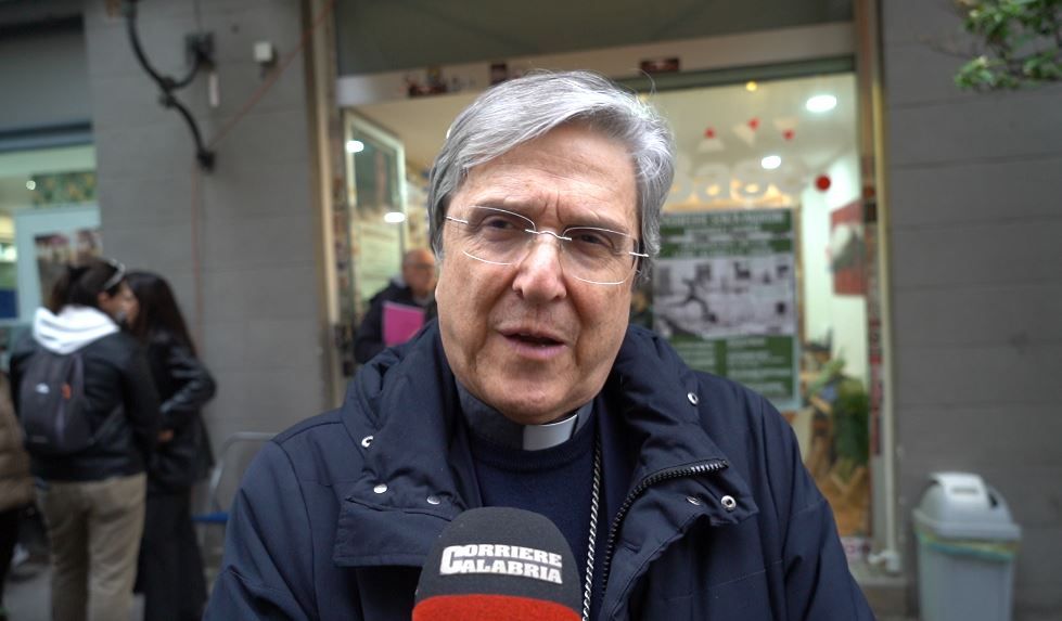 L’anatema di Mons. Savino: «Il nostro Dio non è quello dei mafiosi, ‘ndrine e massoneria sono legate»