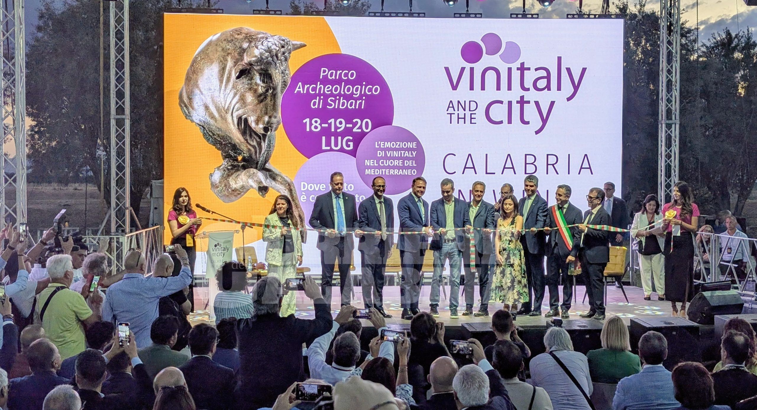 Vinitaly and the City torna in Calabria e raddoppia, appuntamenti a Sibari e Reggio