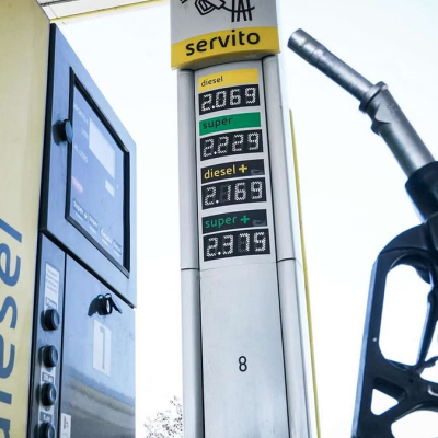Nuova fiammata dei prezzi: inflazione, caro carburante e caro energia logorano i bilanci delle famiglie – I DATI
