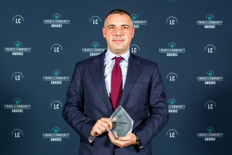 Il banchiere calabrese che ridisegna la geografia della finanza italiana