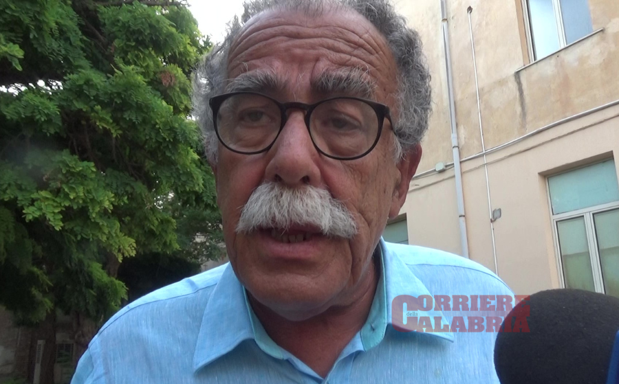 Ruotolo: «Candidato alla Regione? Suggestione». E si schiera con monsignor Savino