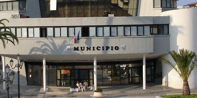 Amministrative 2022, a Bovalino è sfida a tre: candidati e liste