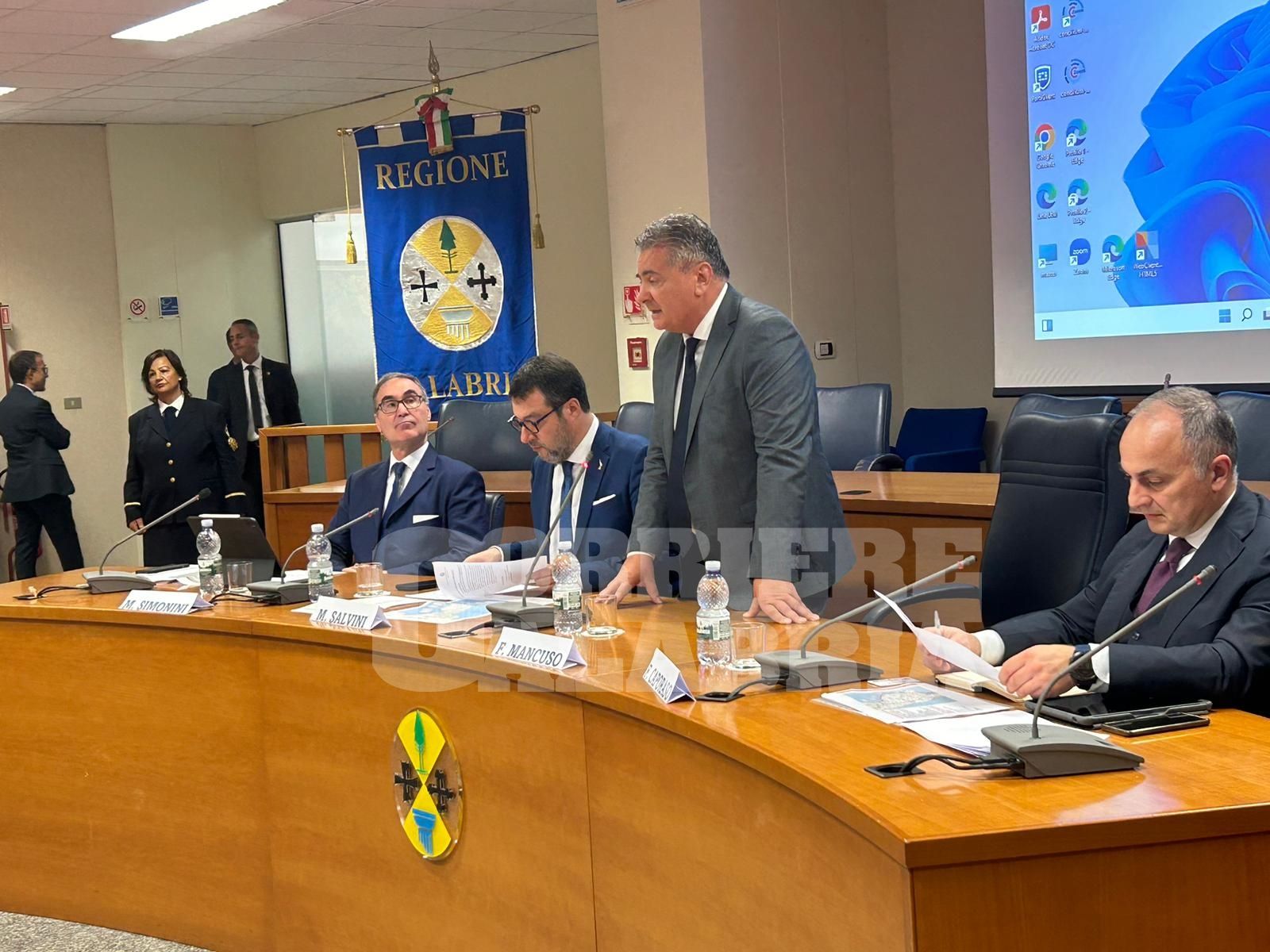 «Il mio obiettivo è che alla fine del mandato la 106 non sia più la strada della morte»