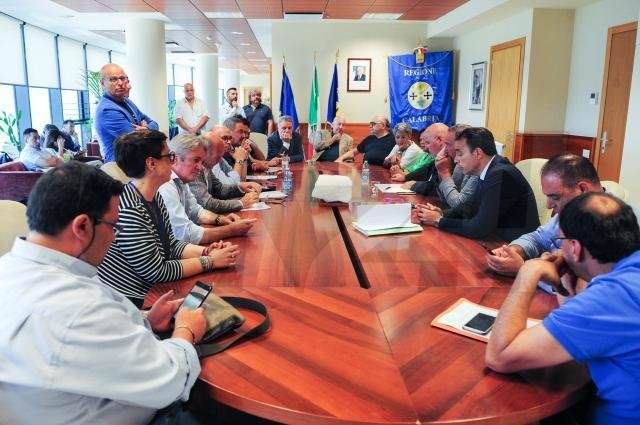 Contratto dei forestali, sindacati contro la Regione: «Il 3 dicembre sarà mobilitazione»