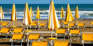 Concessioni marittime, la (possibile) “mossa” della Regione per venire incontro ai balneari