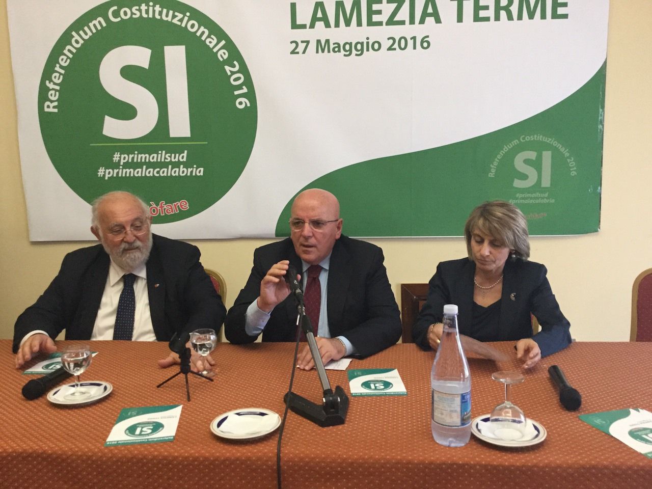 Oliverio l'iper renziano: «Comitati per il Sì in ogni Comune»