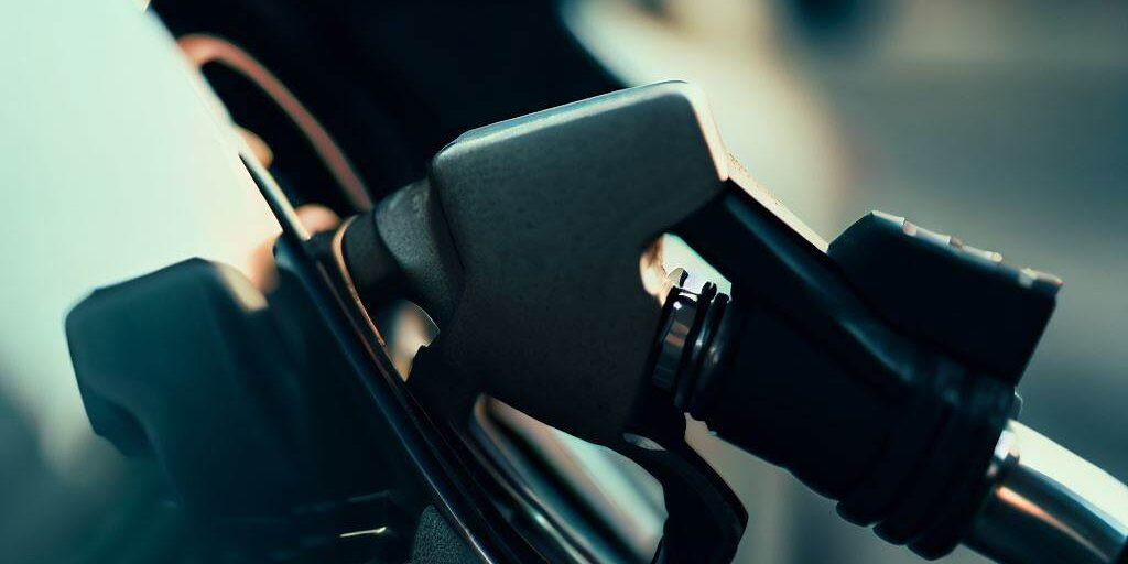 Carburanti alle “stelle”, ecco i rischi per la Calabria