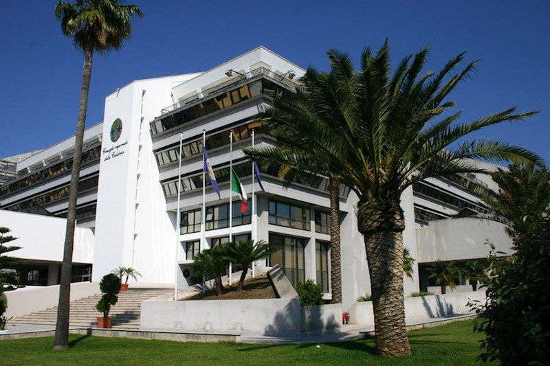 La questione dei tirocinanti arriva in Consiglio