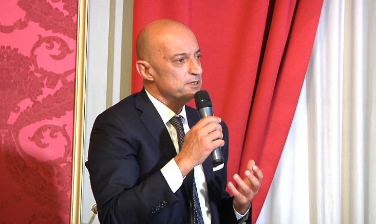 Spese "pazze" in beni, servizi e farmaci. «Così la sanità calabrese ha fatto crack»