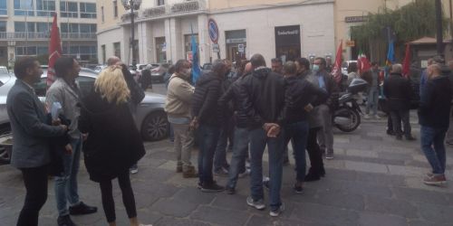 licenziamento komunika san floro