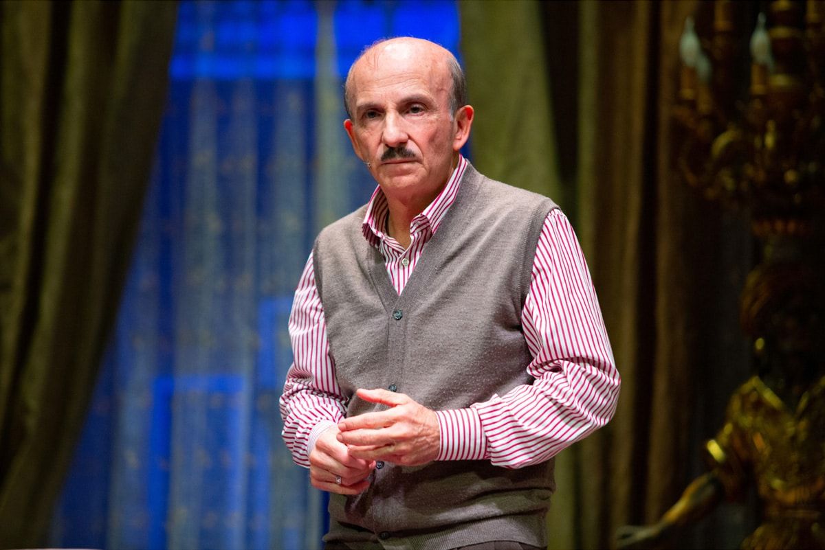 Ritorna la prosa al Politeama di Catanzaro con Carlo Buccirosso ne “Il vedovo allegro”