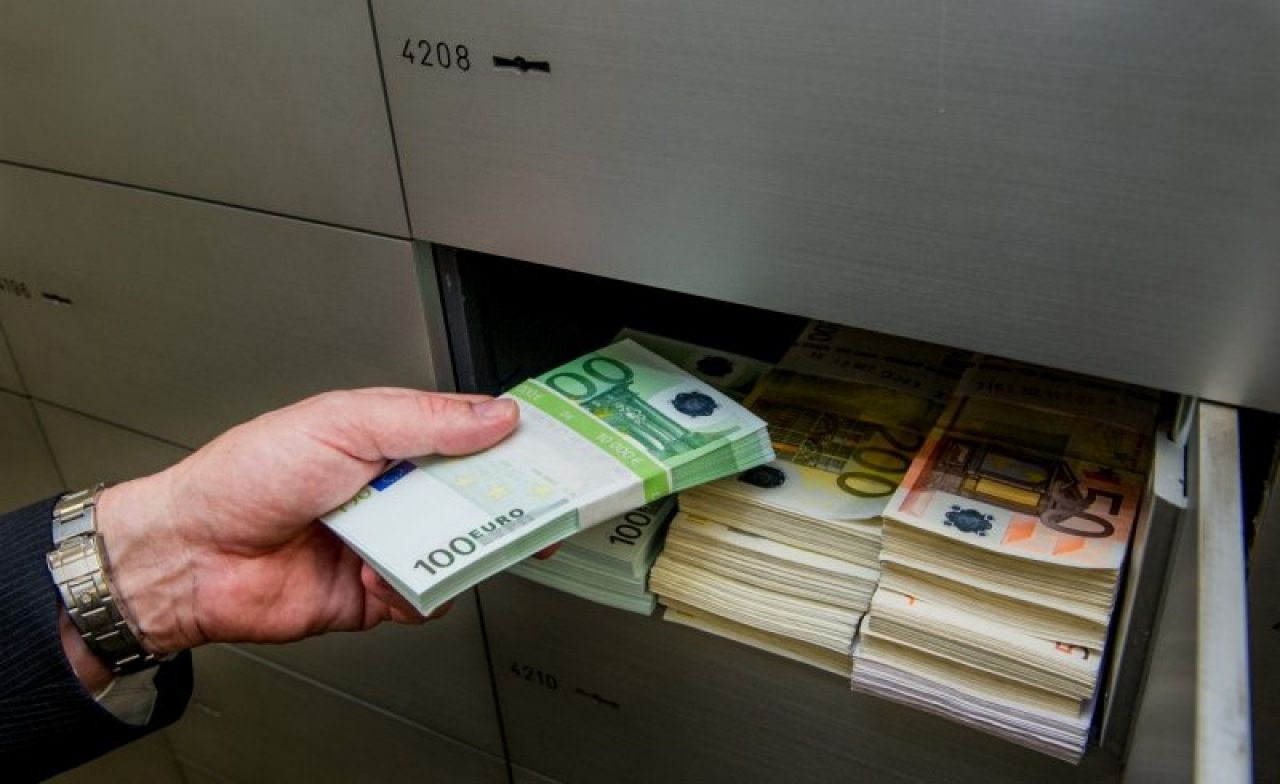 "Frodi carosello" e bonifici per beni fittizi: sequestrati 13 milioni riciclati dai clan della Locride – VIDEO