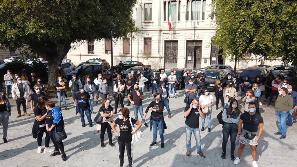 Reggio, le palestre alzano la voce. «Noi capri espiatori». Proteste anche a Cosenza