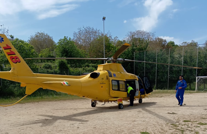 Agguato nel Vibonese, 54enne ferito trasportato in elisoccorso