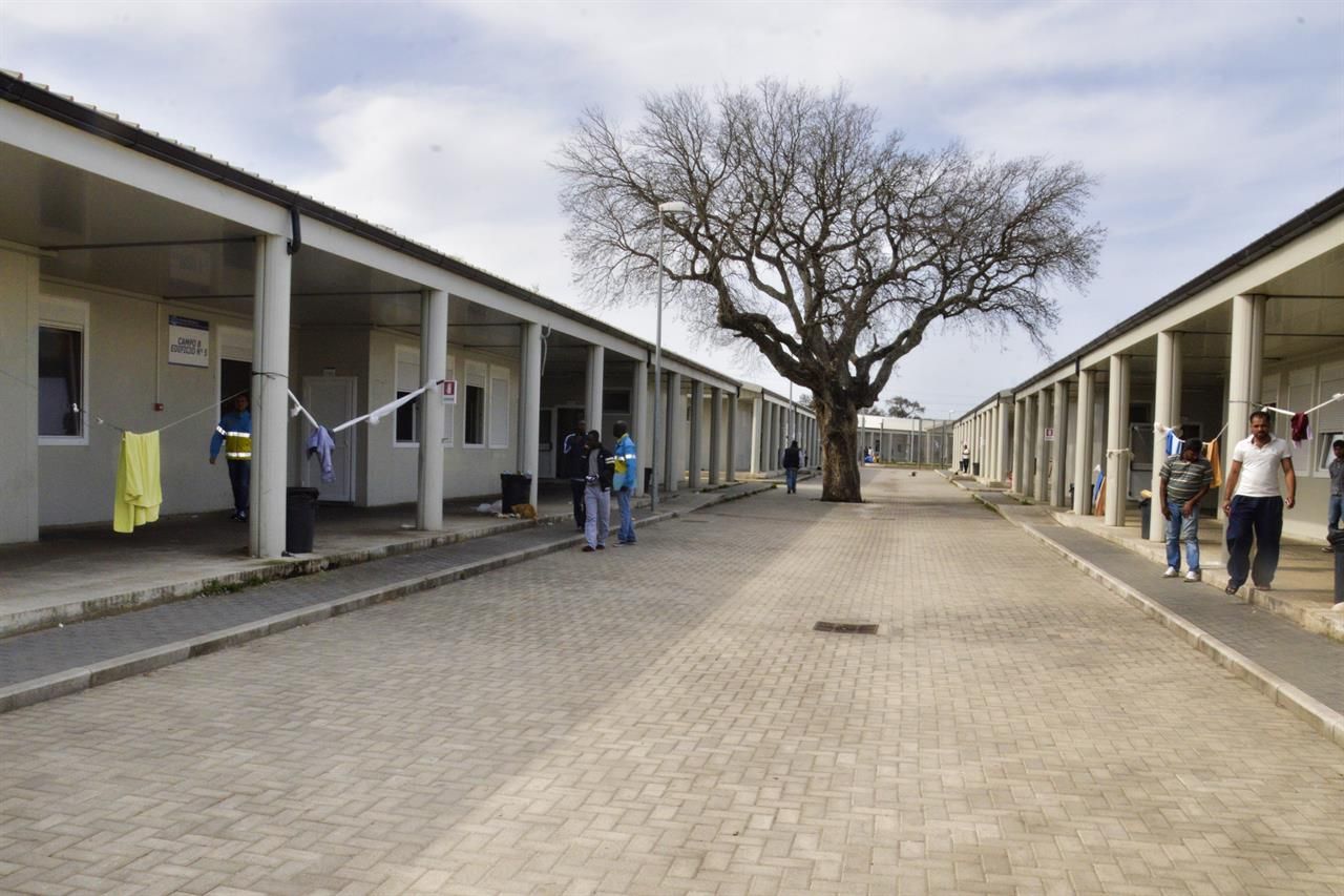 Gestione dei migranti, negli hotspot di Vibo, Roccella e Crotone i nuovi posti