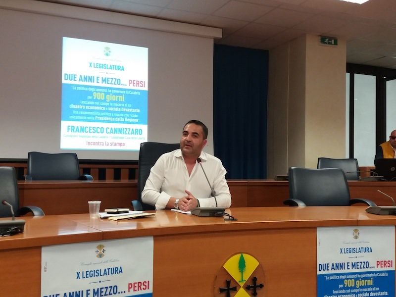 Regione, Cannizzaro: i cittadini sono stanchi di Oliverio