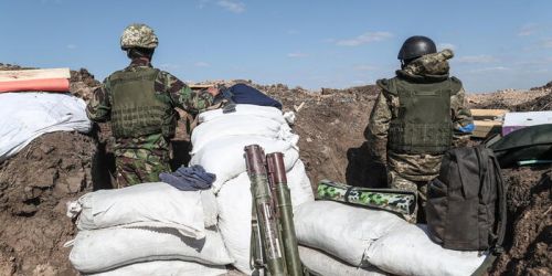 «Putin senza risorse fra un mese». L'analisi degli 007 della Nato