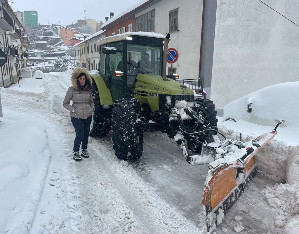 San Giovanni in Fiore, Succurro: «Al lavoro per liberare le strade coperte dalla neve»