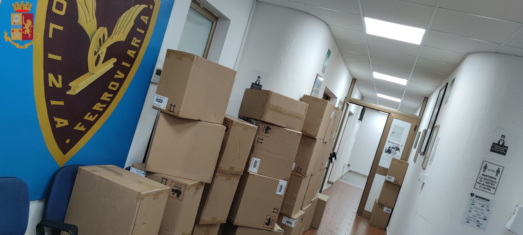 Reggio Calabria, la Polfer arresta due persone per furto aggravato in concorso