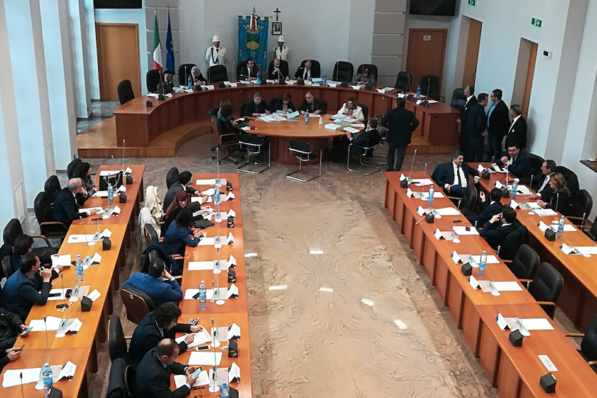 Cosenza, ok in Consiglio al consuntivo 2017