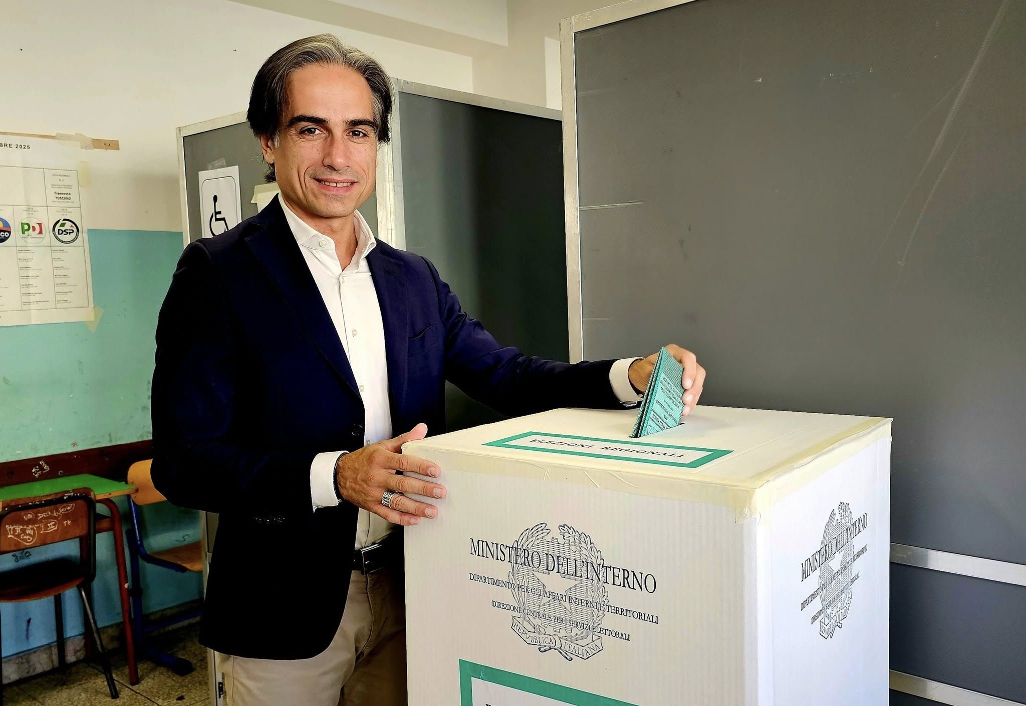 Regionali in Calabria, Giuseppe Falcomatà ha votato