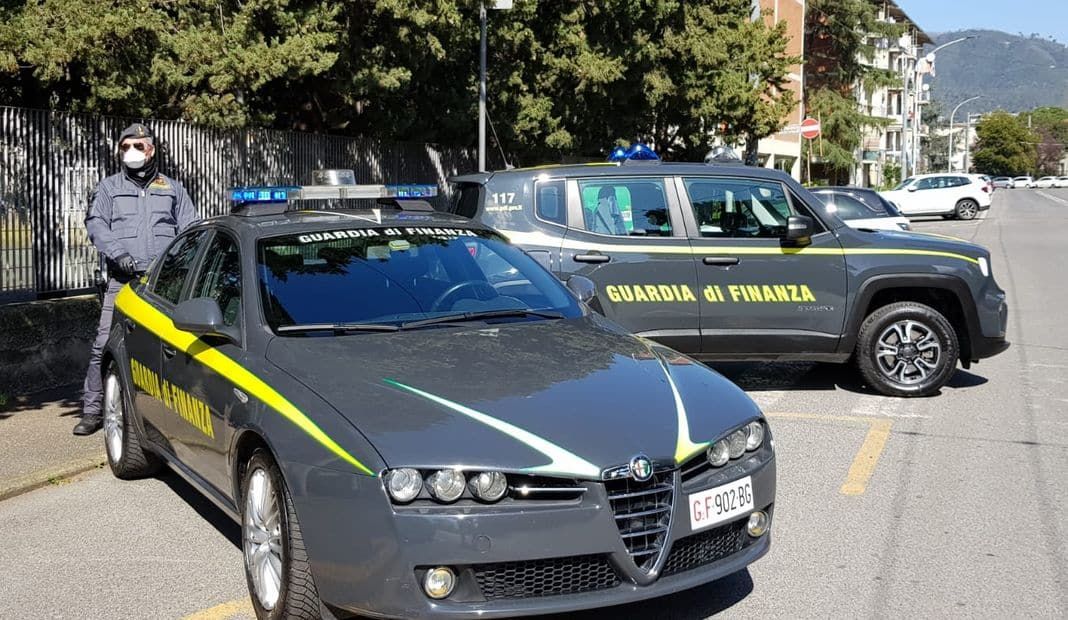 Evadevano il fisco con società “cartiere” anche a Crotone e Catanzaro: sequestri per 760mila euro