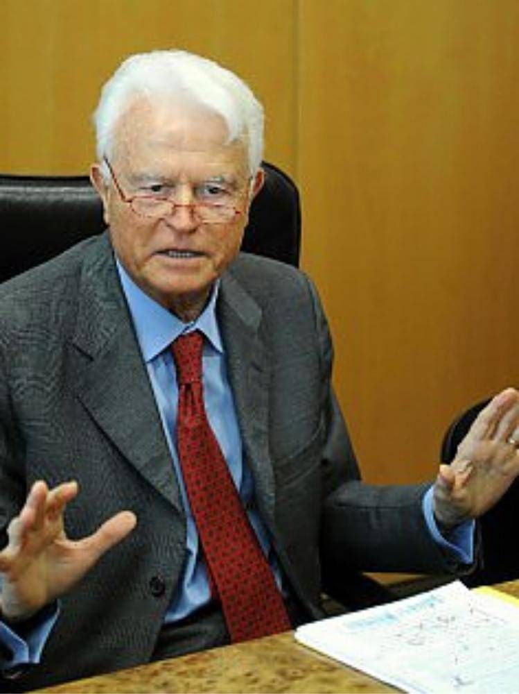 Caselli: «La corruzione ci priva di 60 miliardi l'anno»