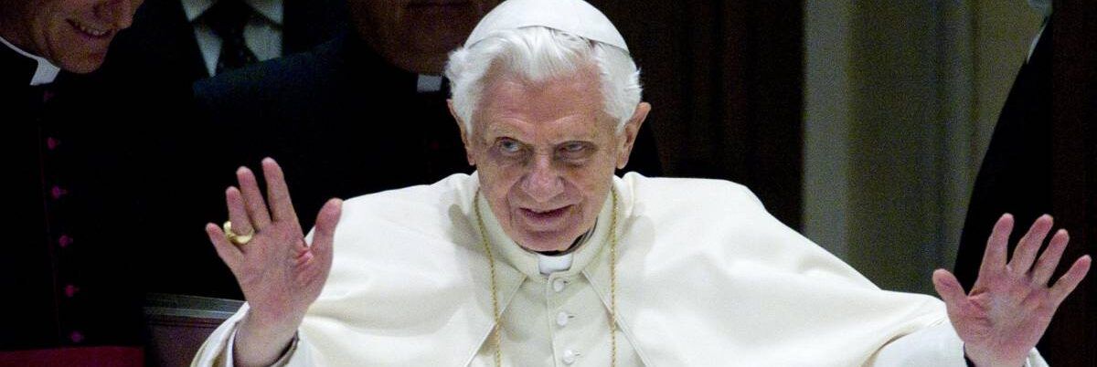 «Gravi ma stabili» le condizioni di salute di Benedetto XVI