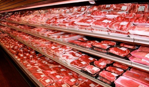 A Catania solo carne calabrese