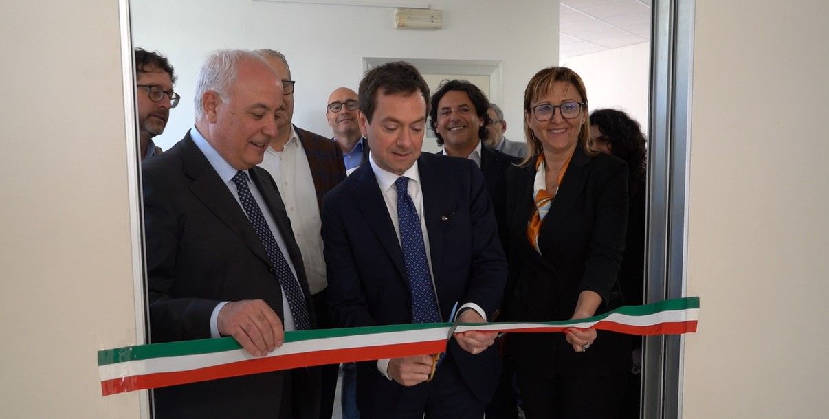 Camera Commercio di Cosenza, seduta della Giunta con l’assessore Rosario Varì. Inaugurato il museo metrico