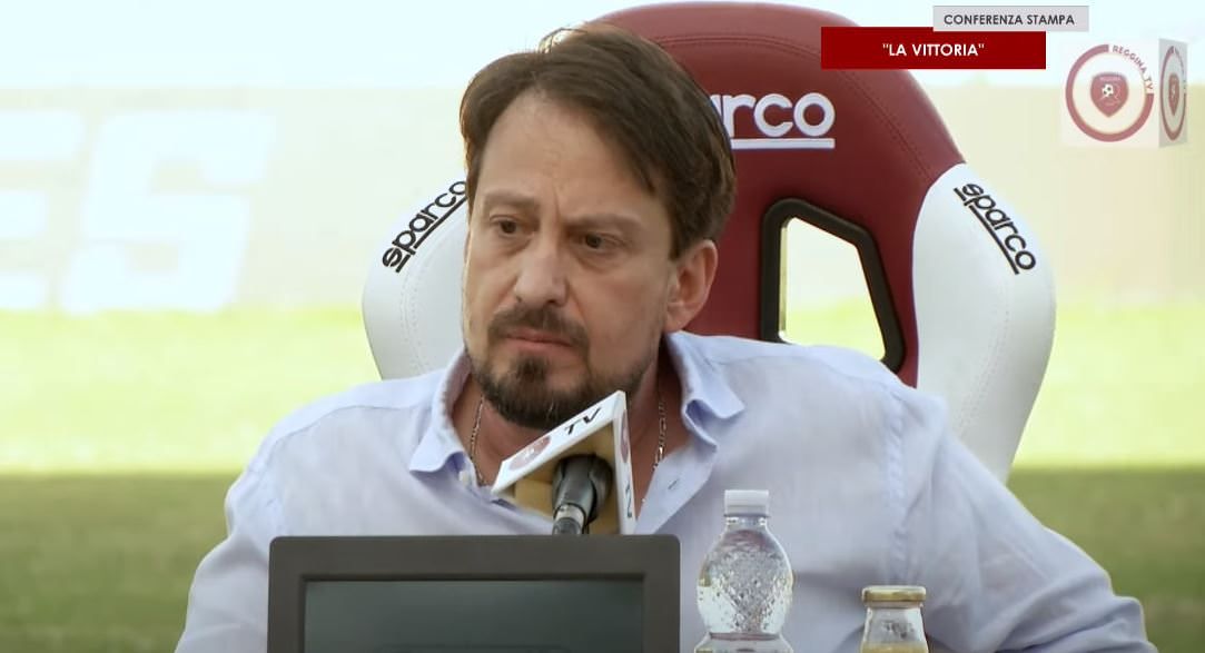 L'annuncio di Gallo: «Menez è un calciatore della Reggina». Poi fa sognare i tifosi