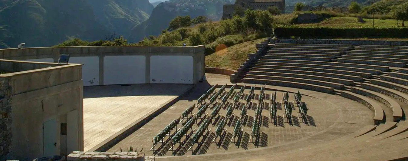 Diamante, stop ai lavori e sequestro di una struttura mobile nell’area dei Ruderi di Cirella