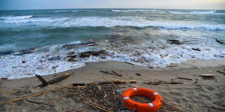 Strage di Cutro, condannato a 20 anni il timoniere del caicco
