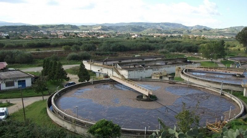 Catanzaro, inchiesta della Procura sui veleni del Corace: indagati tecnici e amministratori