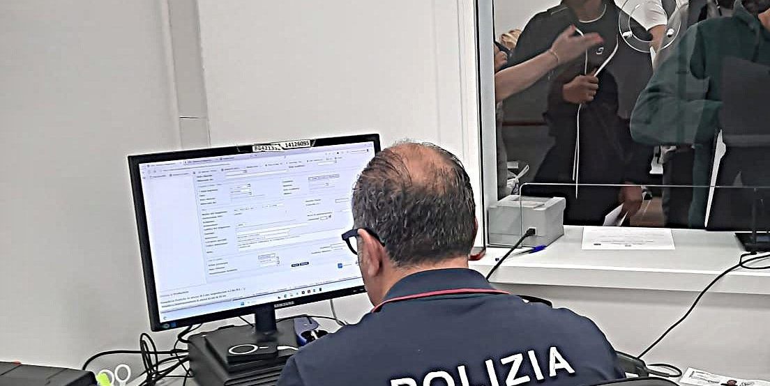 Immigrazione irregolare accompagnato al Centro di Permanenza per i Rimpatri di Bari