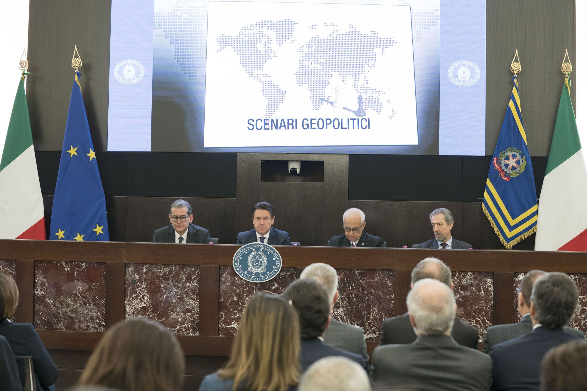 Il dossier degli 007: 'ndrangheta leader su narcotraffico e rifiuti