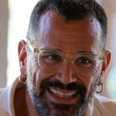 «Un bacio non dovrebbe fare paura». Arciequa propone a Catanzaro un confronto sulla libertà di amare
