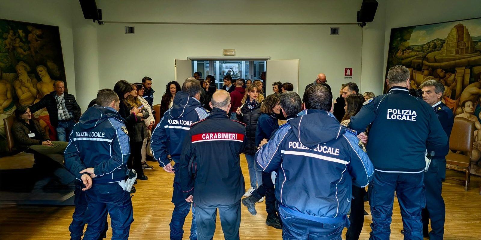 Rende, la Polizia Locale salva un anziano