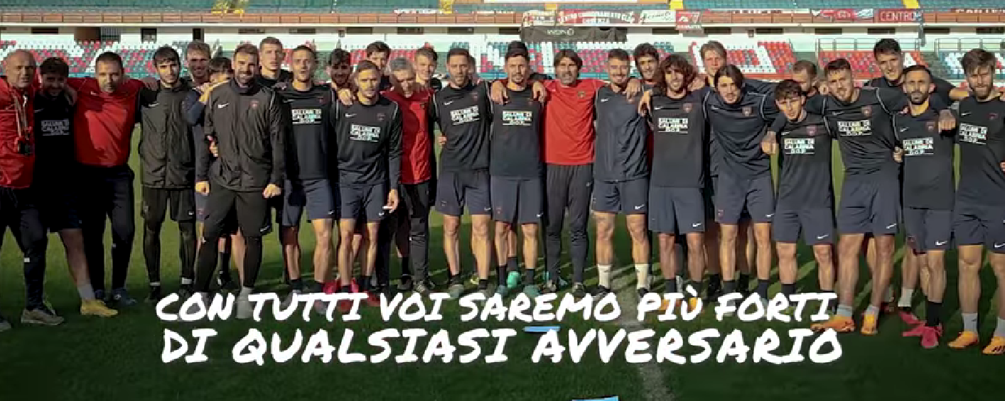 Cosenza, stasera la prima sfida playout davanti a 15 mila spettatori. Ecco il video motivazionale della squadra